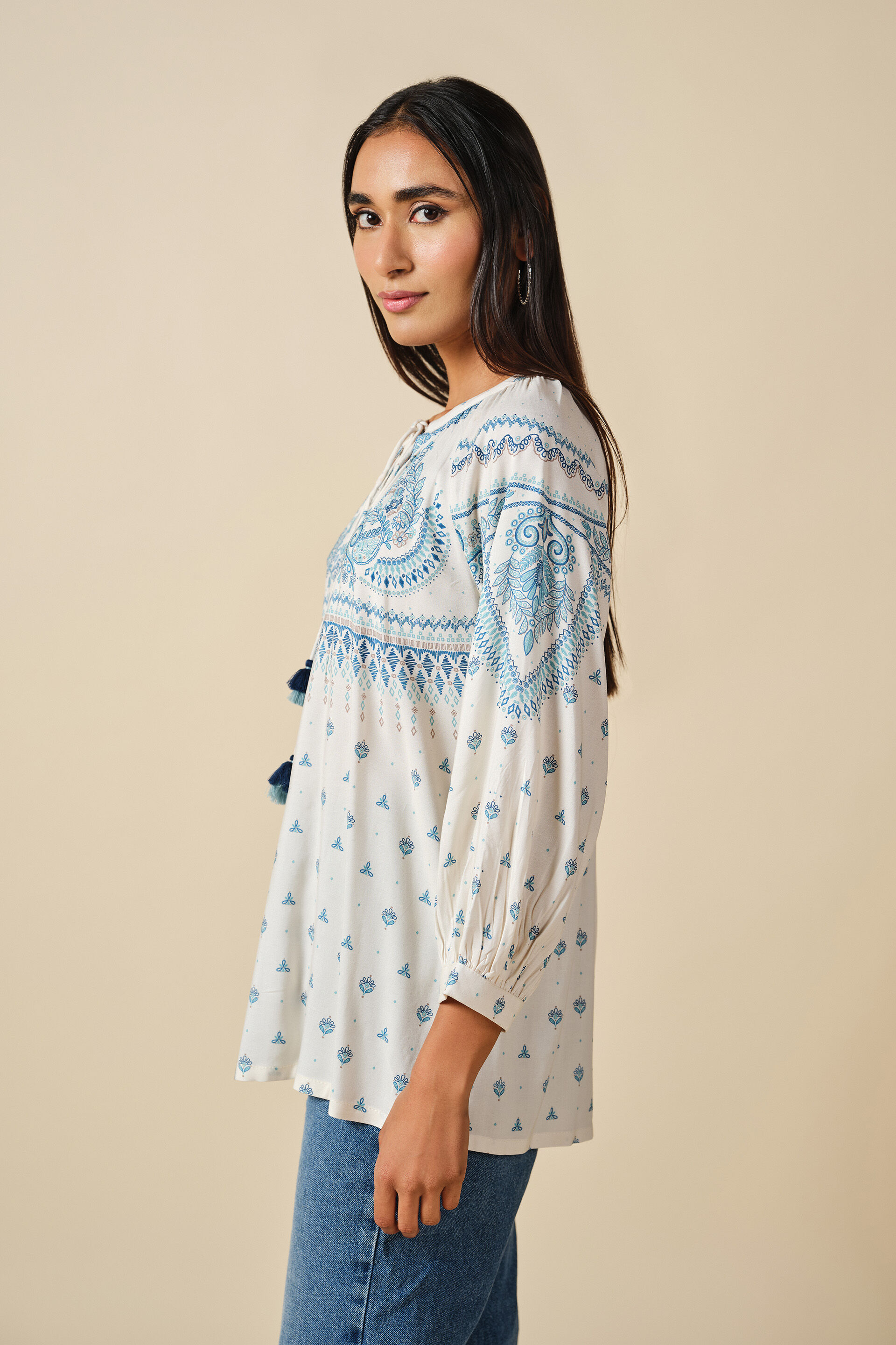 Neela Aasmaan Top, Off White, image 5